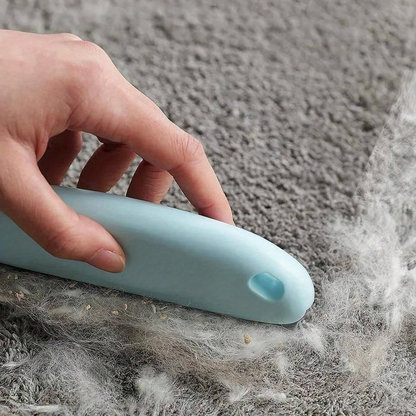 Cleonix™ Pet Hair Remover – Instantly Removes Pet Fur from Sofas & Rugs